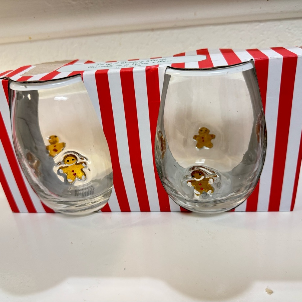 New in box gingerbread man icon drinking glass set